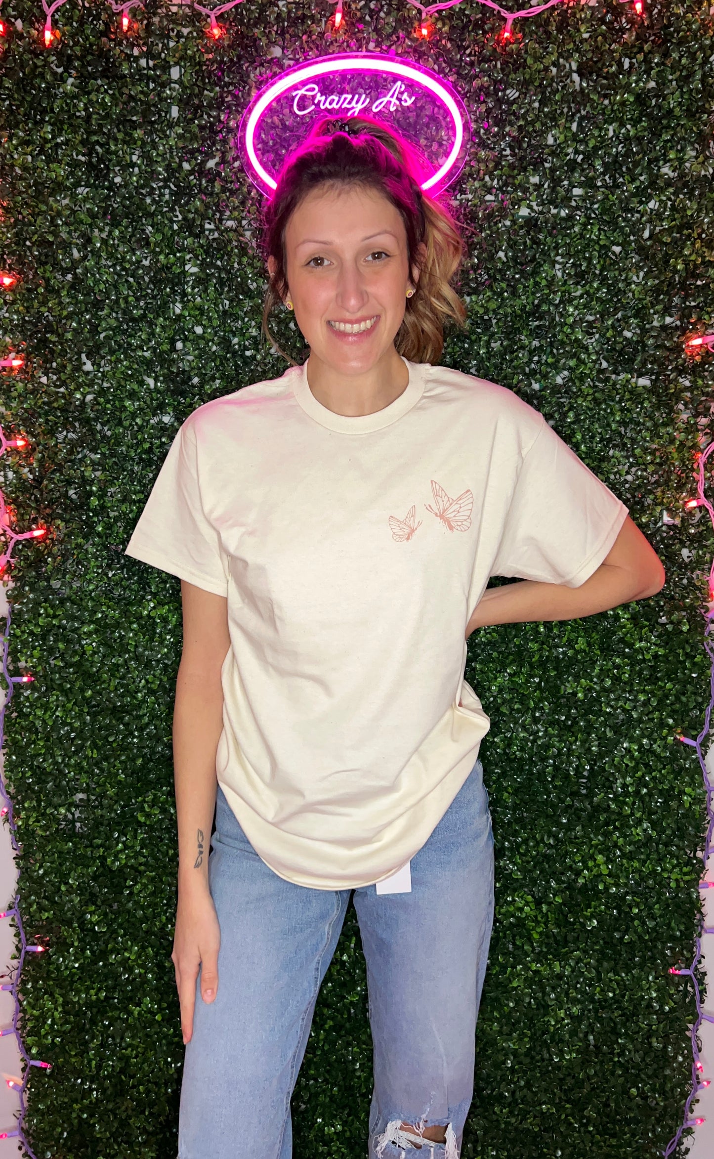 T-Shirt “She is mom”