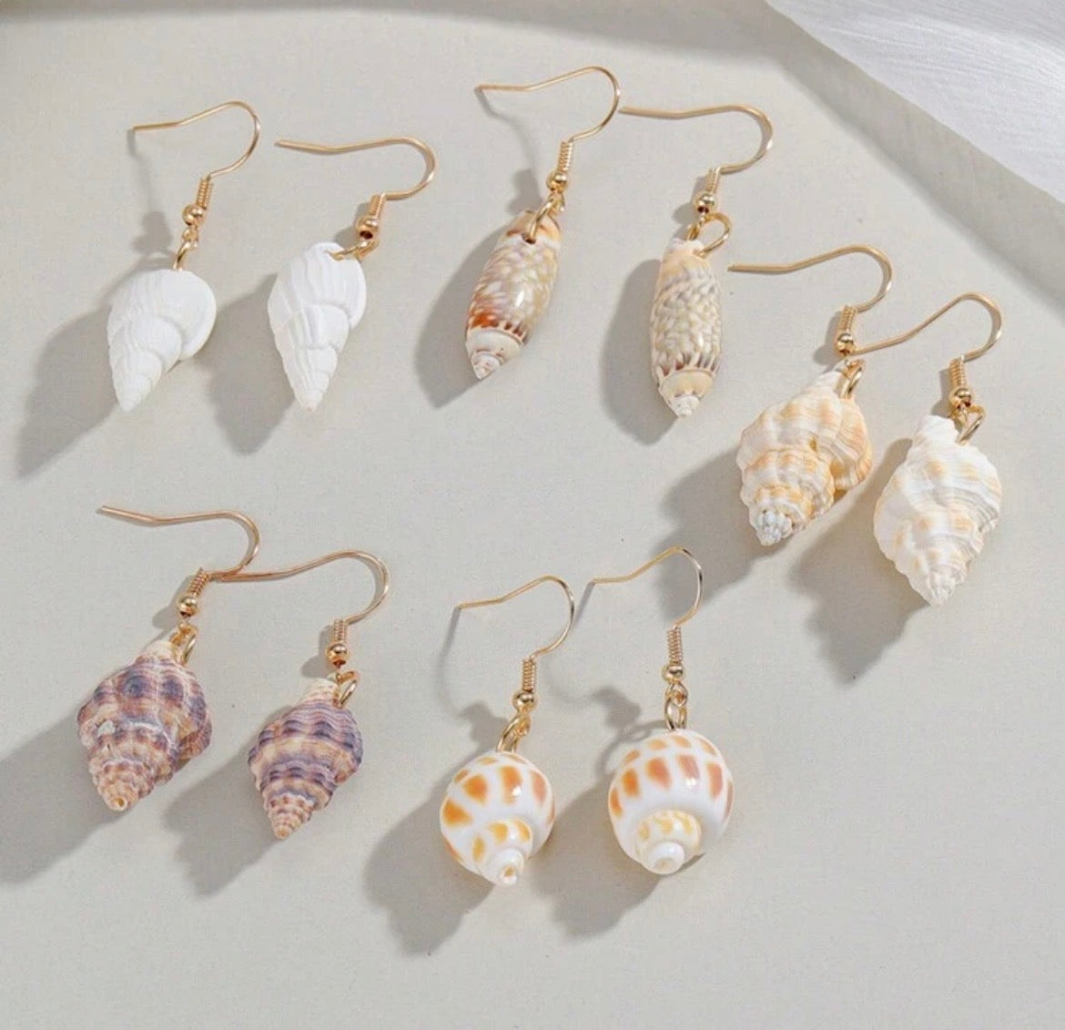 Shell Dangling Earrings