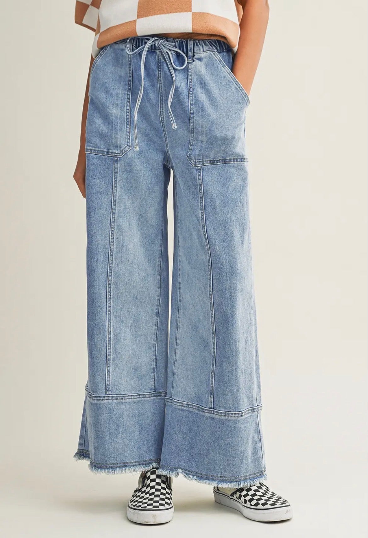 Drawstring Wide Leg And Raw Hem Denim Pants